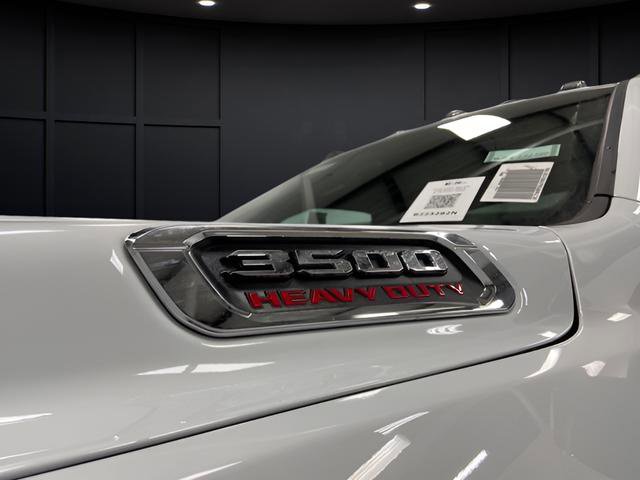 New 2024 RAM 3500 Tradesman image 33