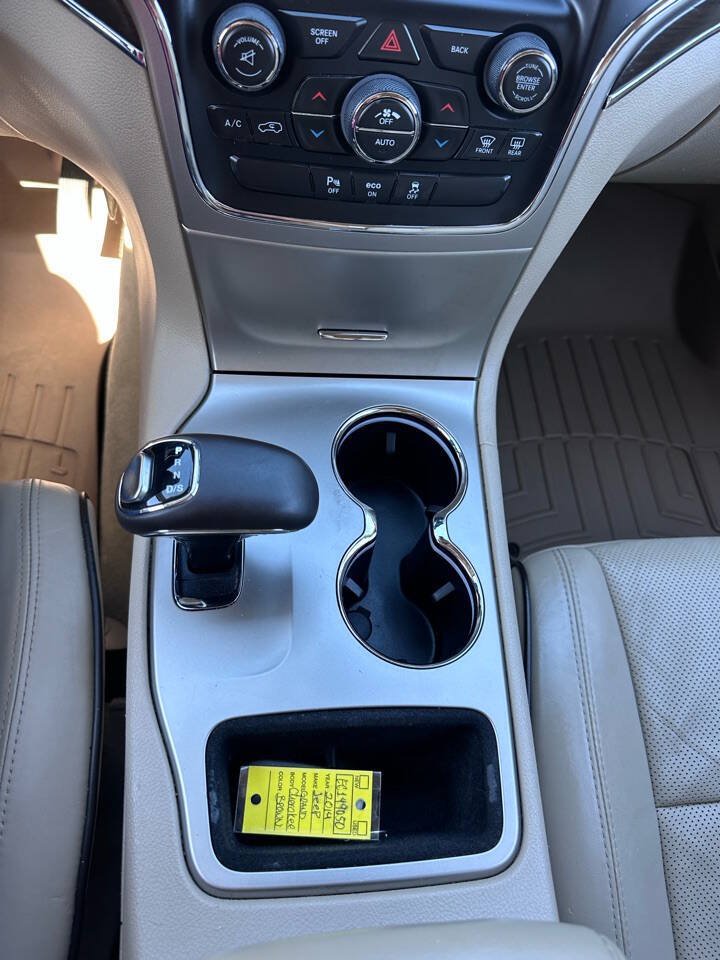 Used 2014 Jeep Grand Cherokee Overland w/ Trailer Tow Group IV RWD image 18