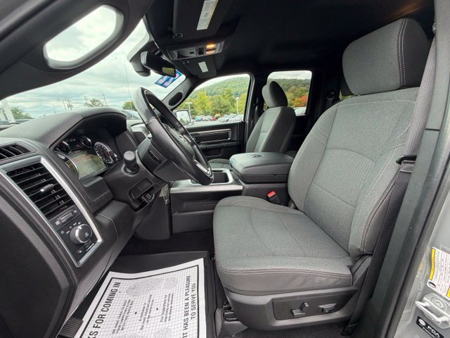 Used 2022 RAM 1500 Warlock w/ Ceramic Gray Warlock Package AWD/4WD image 32