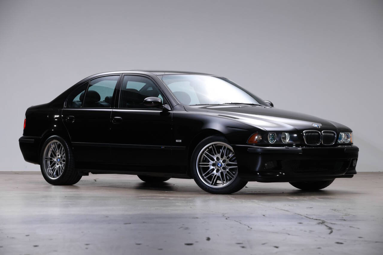 Used 2002 BMW M5 image 3