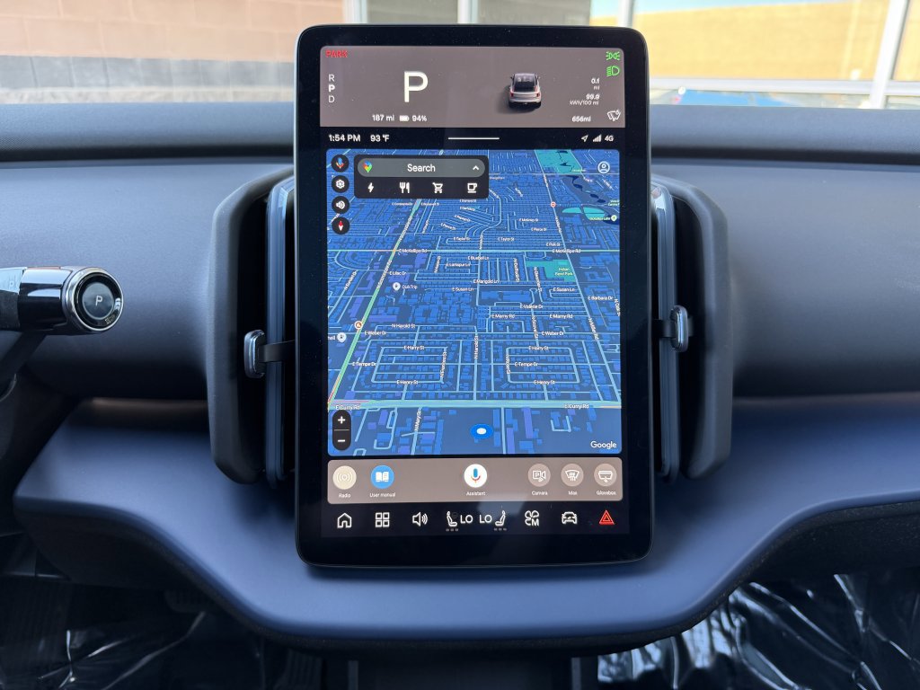 Used 2025 Volvo EX30 Ultra image 17