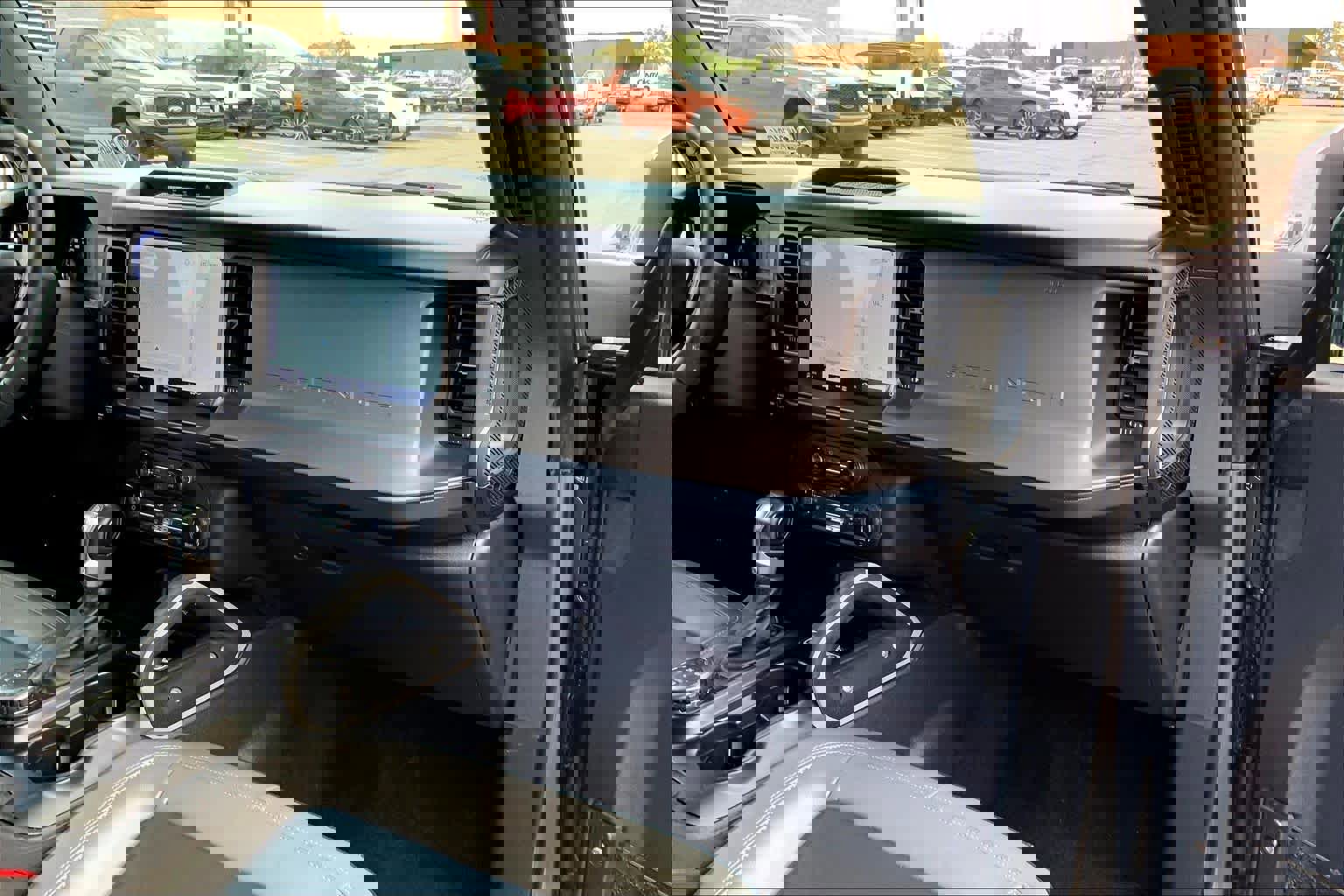 Used 2022 Ford Bronco Outer Banks AWD/4WD image 18