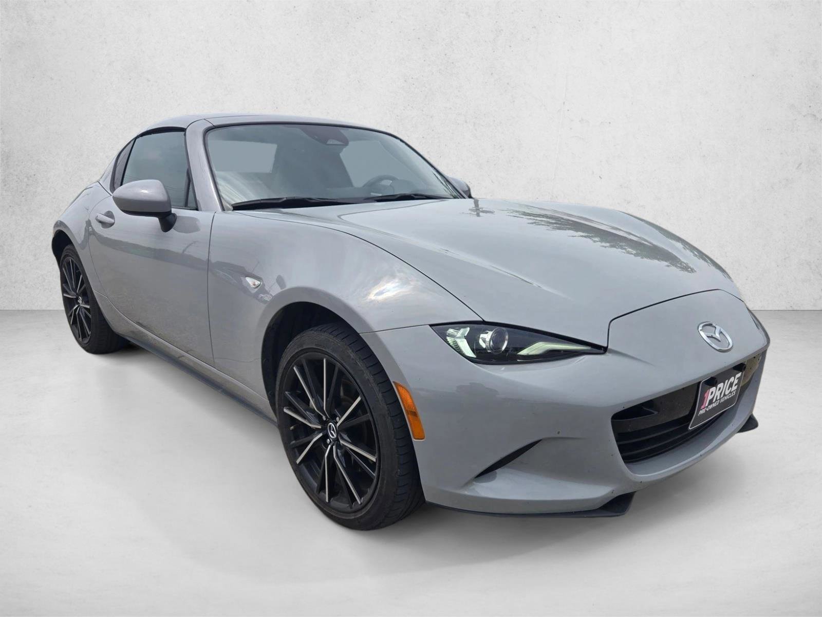 Used 2025 MAZDA MX-5 Miata RF Grand Touring RWD image 3