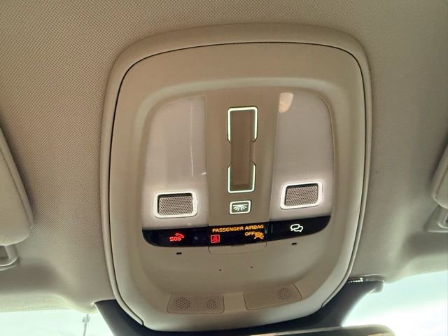 Used 2024 Volvo XC90 B6 Plus w/ Protection Package Premier image 34