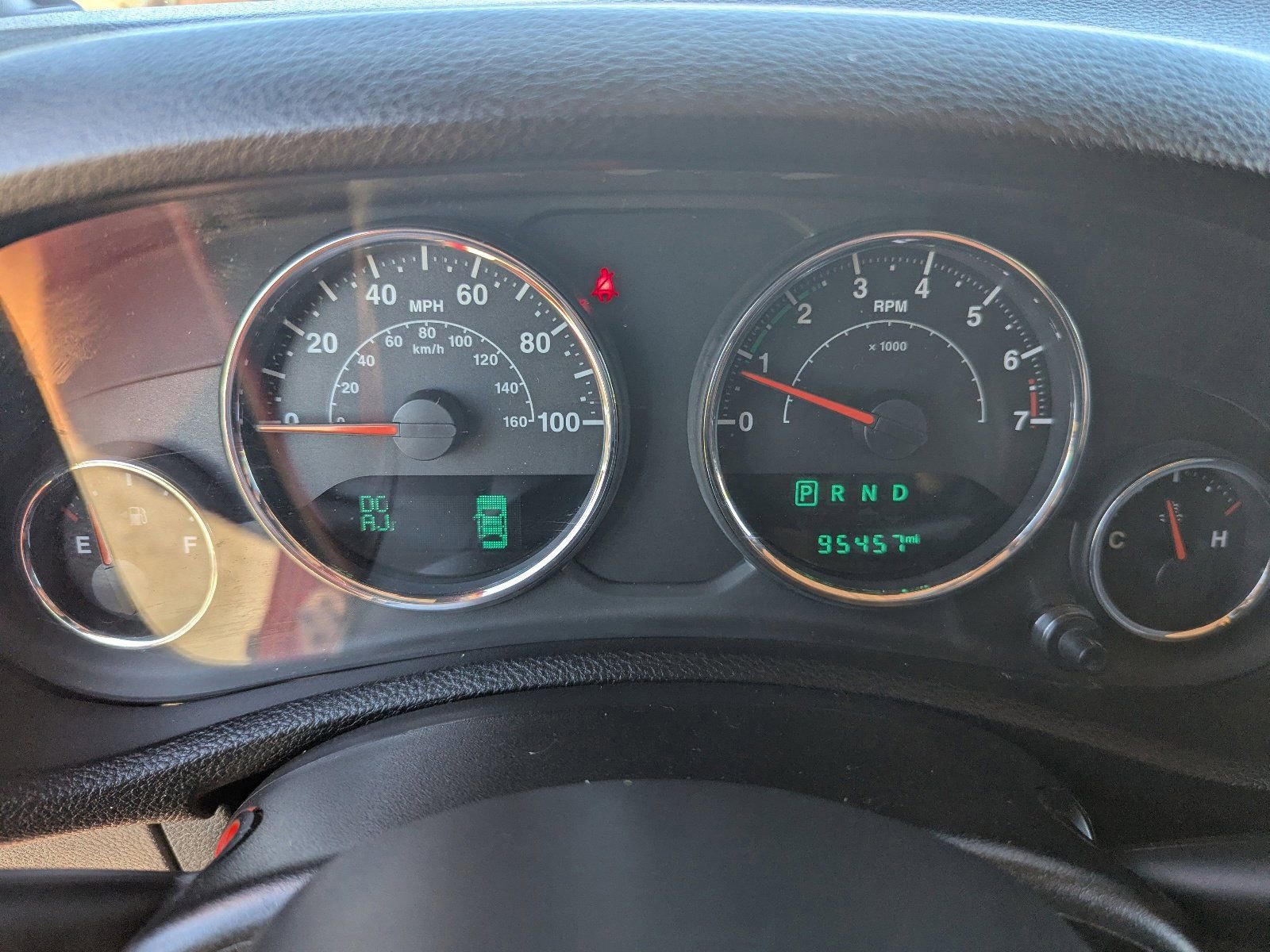 Used 2015 Jeep Wrangler Unlimited Sahara AWD/4WD image 31