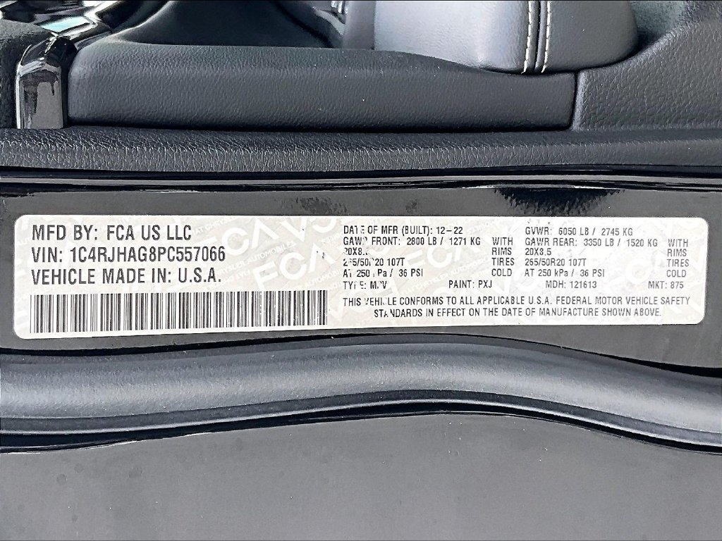 Used 2023 Jeep Grand Cherokee Altitude AWD/4WD image 35