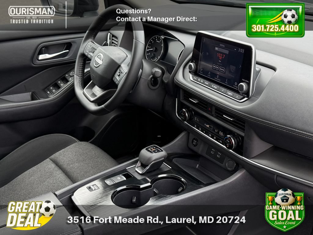 Used 2025 Nissan Rogue SV FWD image 8