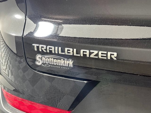 Used 2023 Chevrolet TrailBlazer LT w/ Convenience Package FWD image 40