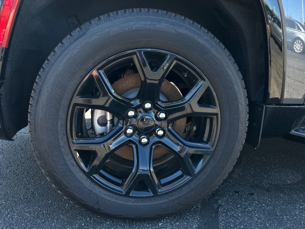 New 2024 Jeep Wagoneer L Series II image 9