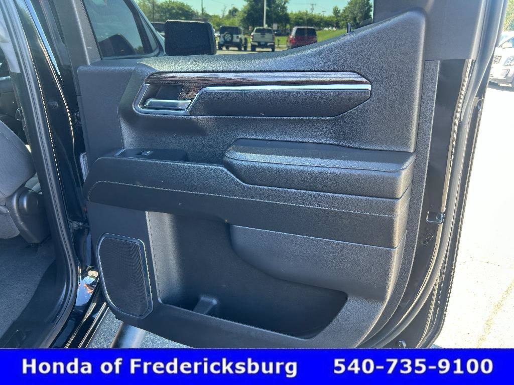 Used 2024 Chevrolet Silverado 1500 RST w/ Convenience Package II AWD/4WD image 12