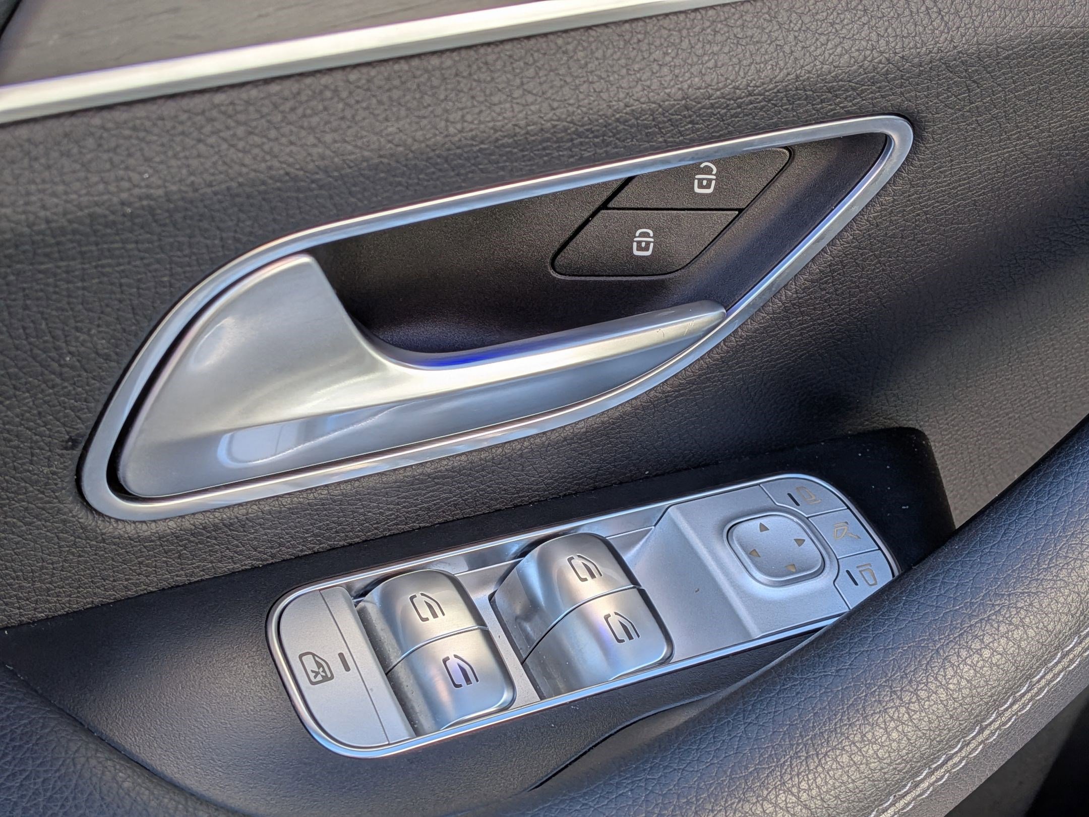 Certified 2024 Mercedes-Benz GLE 450 4MATIC w/ AMG Line Exterior image 16