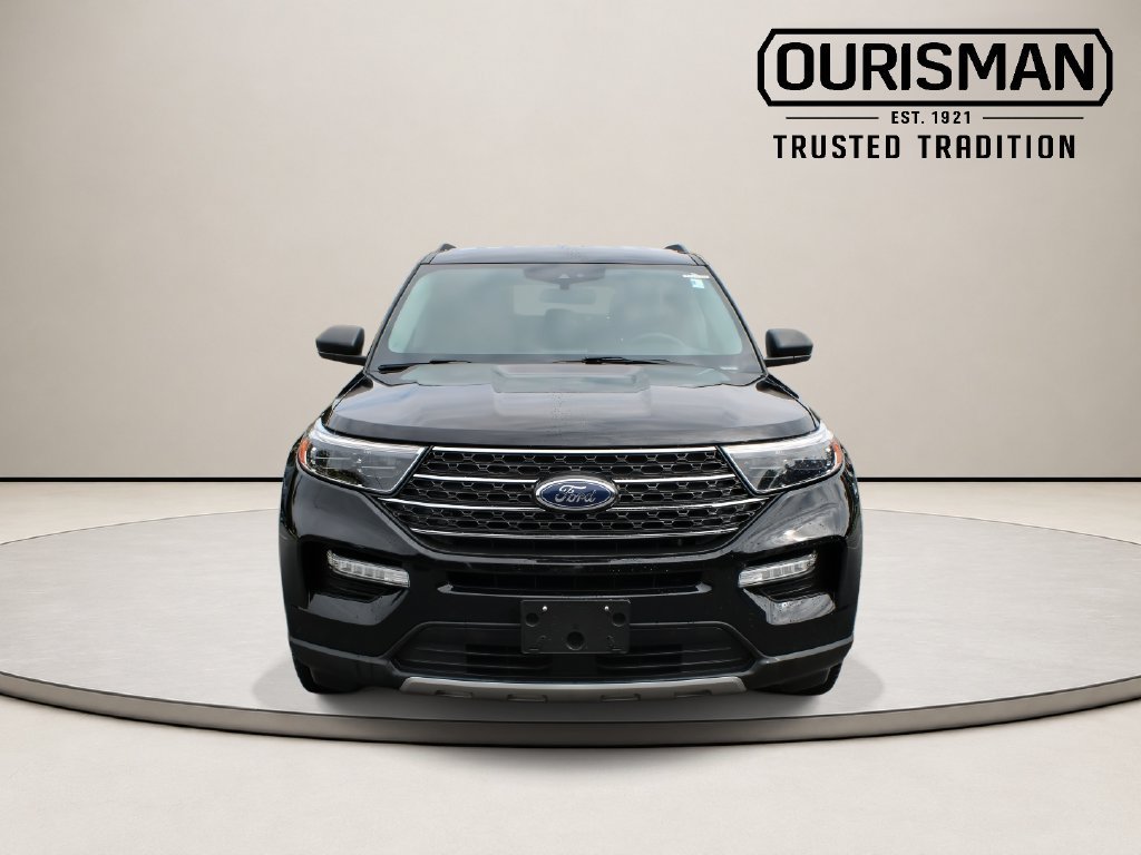 Used 2023 Ford Explorer XLT w/ Equipment Group 202A AWD/4WD image 4