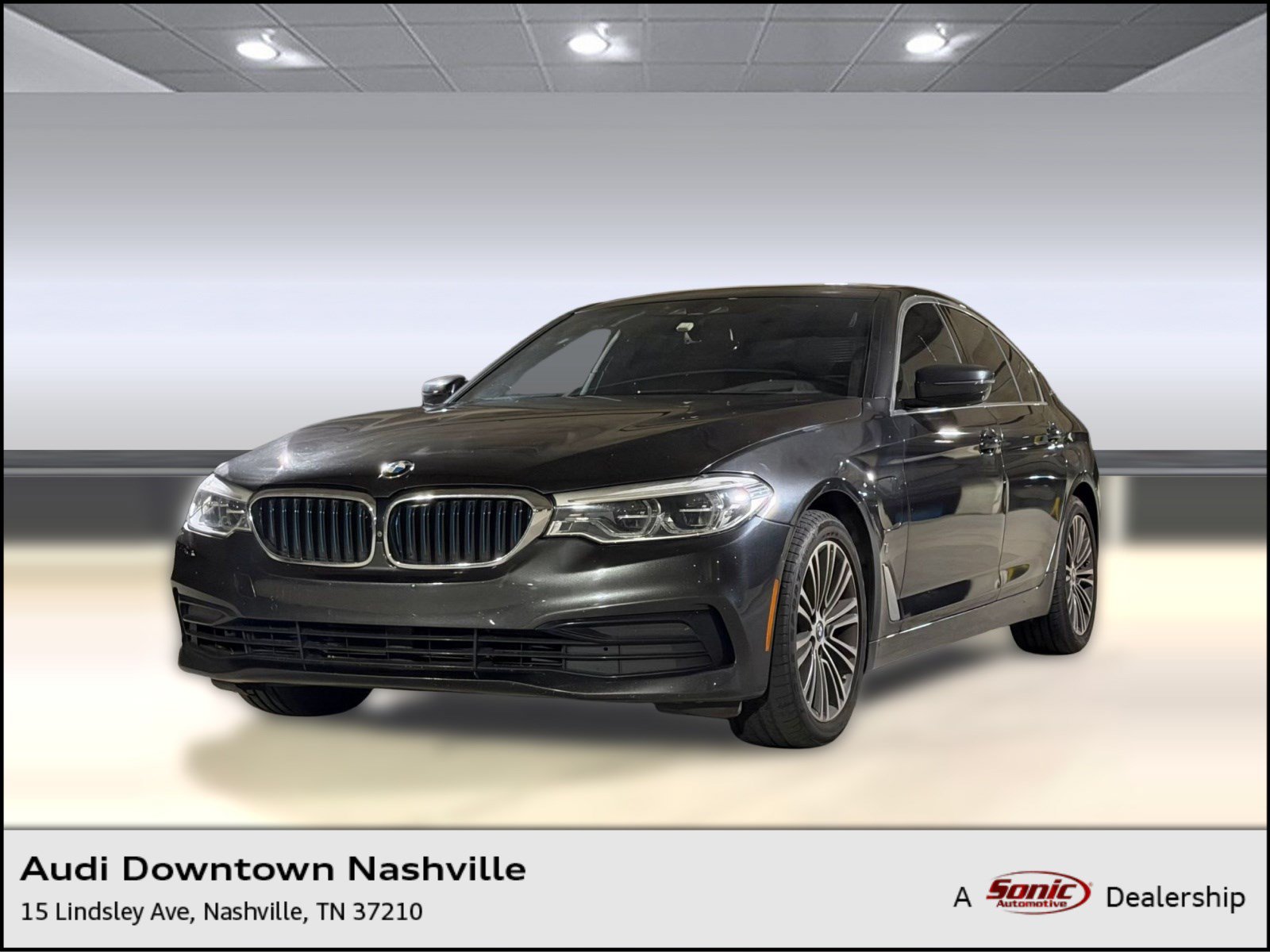 Used 2019 BMW 530e xDrive w/ Executive Package AWD/4WD image 1