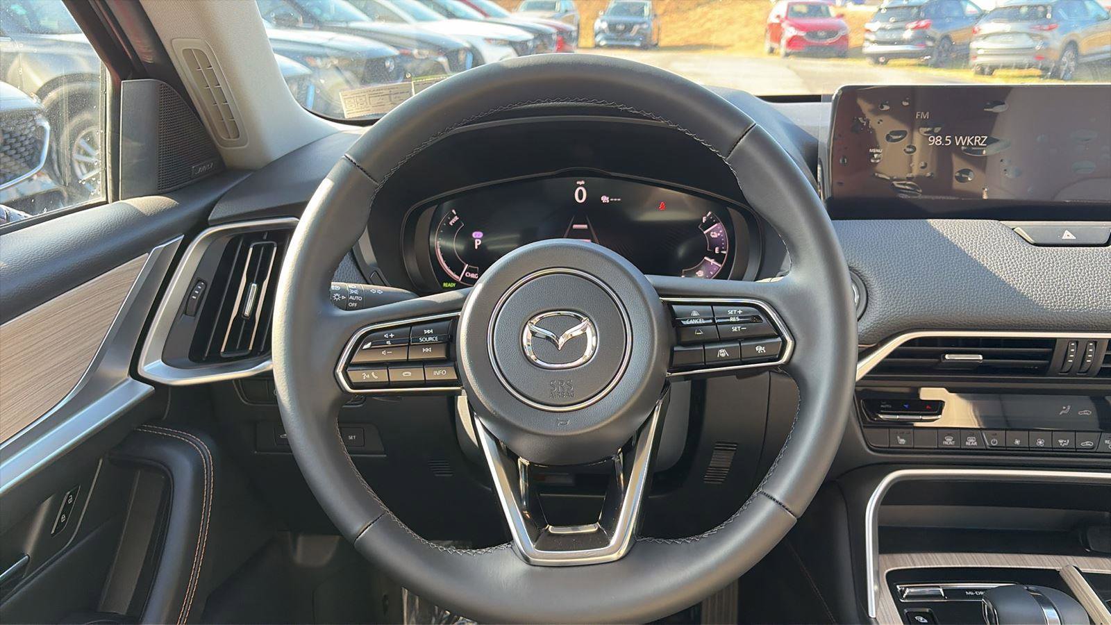 New 2025 MAZDA CX-70 Plug-In Hybrid w/ Premium Pkg image 17