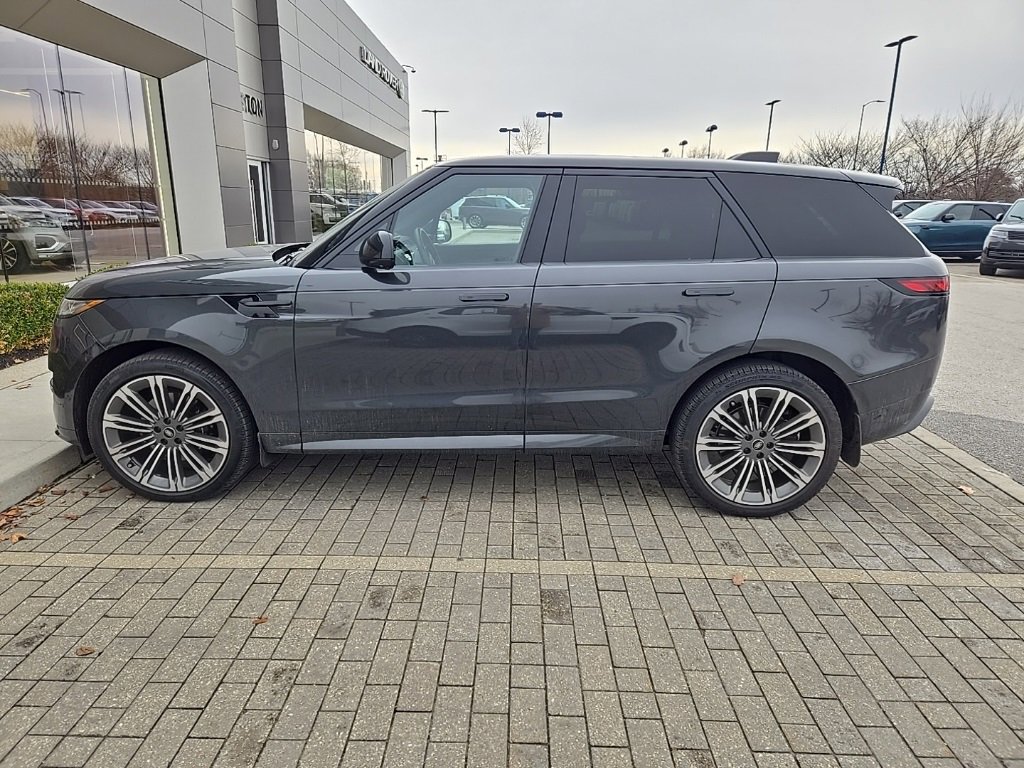 Used 2025 Land Rover Range Rover Sport Dynamic SE image 8