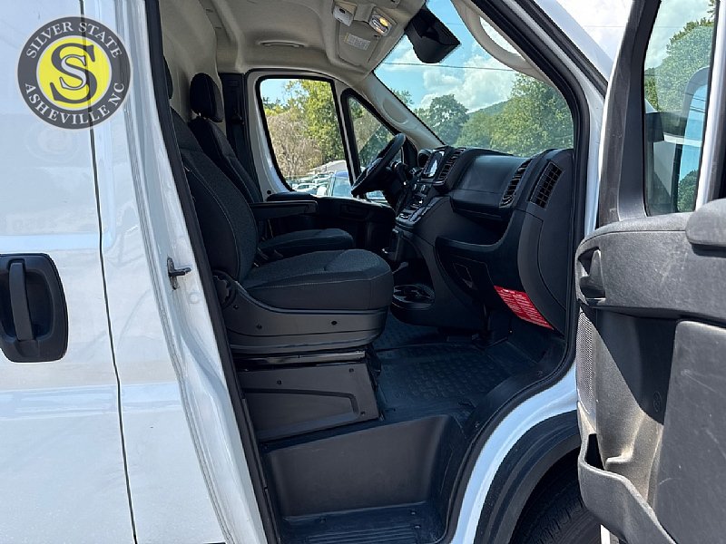 Used 2023 RAM ProMaster 2500 FWD image 11