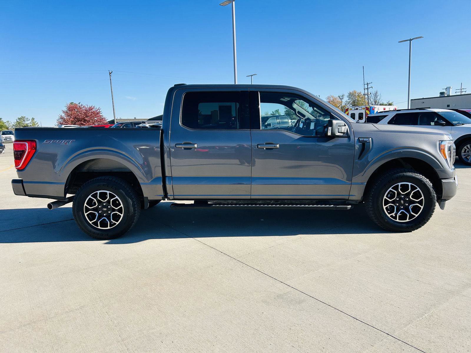 Used 2022 Ford F150 XLT w/ Equipment Group 302A High image 38