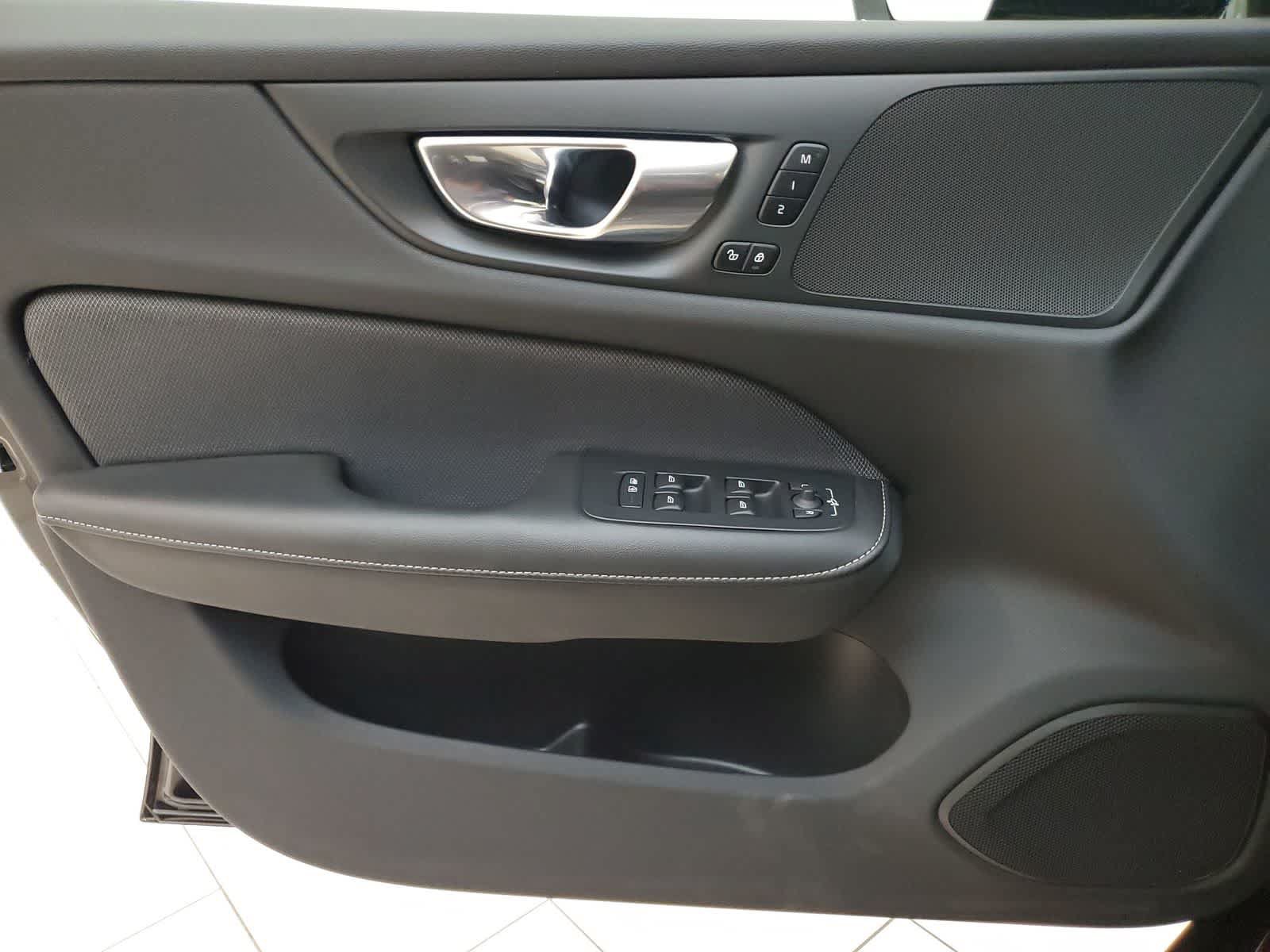 Used 2024 Volvo S60 B5 Plus FWD image 16