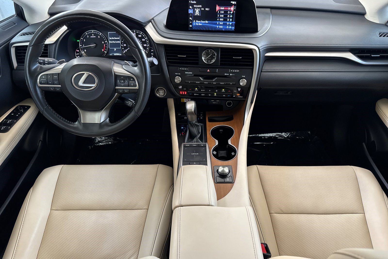 Certified 2022 Lexus RX 350 FWD w/ Premium Package image 17