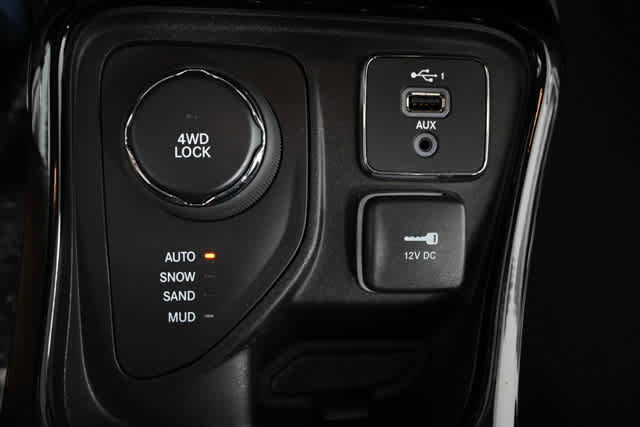 Used 2021 Jeep Compass Limited AWD/4WD image 26