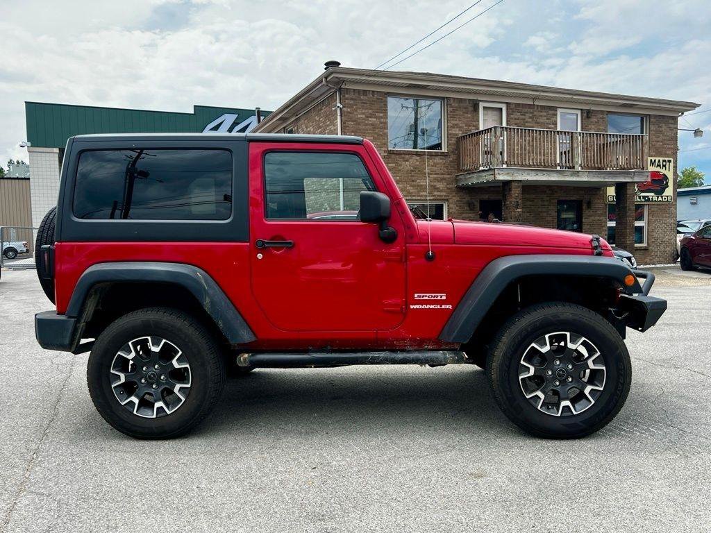 Used 2012 Jeep Wrangler Sport AWD/4WD image 8