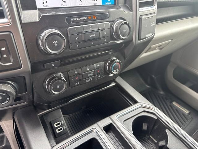 Used 2017 Ford F150 XLT w/ Equipment Group 302A Luxury AWD/4WD image 25