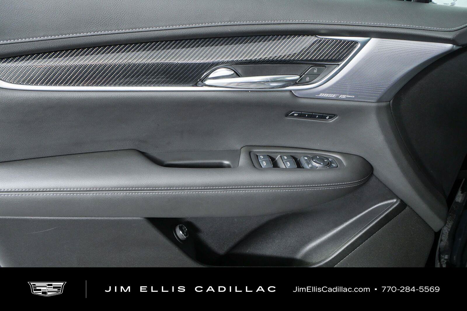 Used 2024 Cadillac XT6 Sport w/ LPO, ONYX Package AWD/4WD image 6