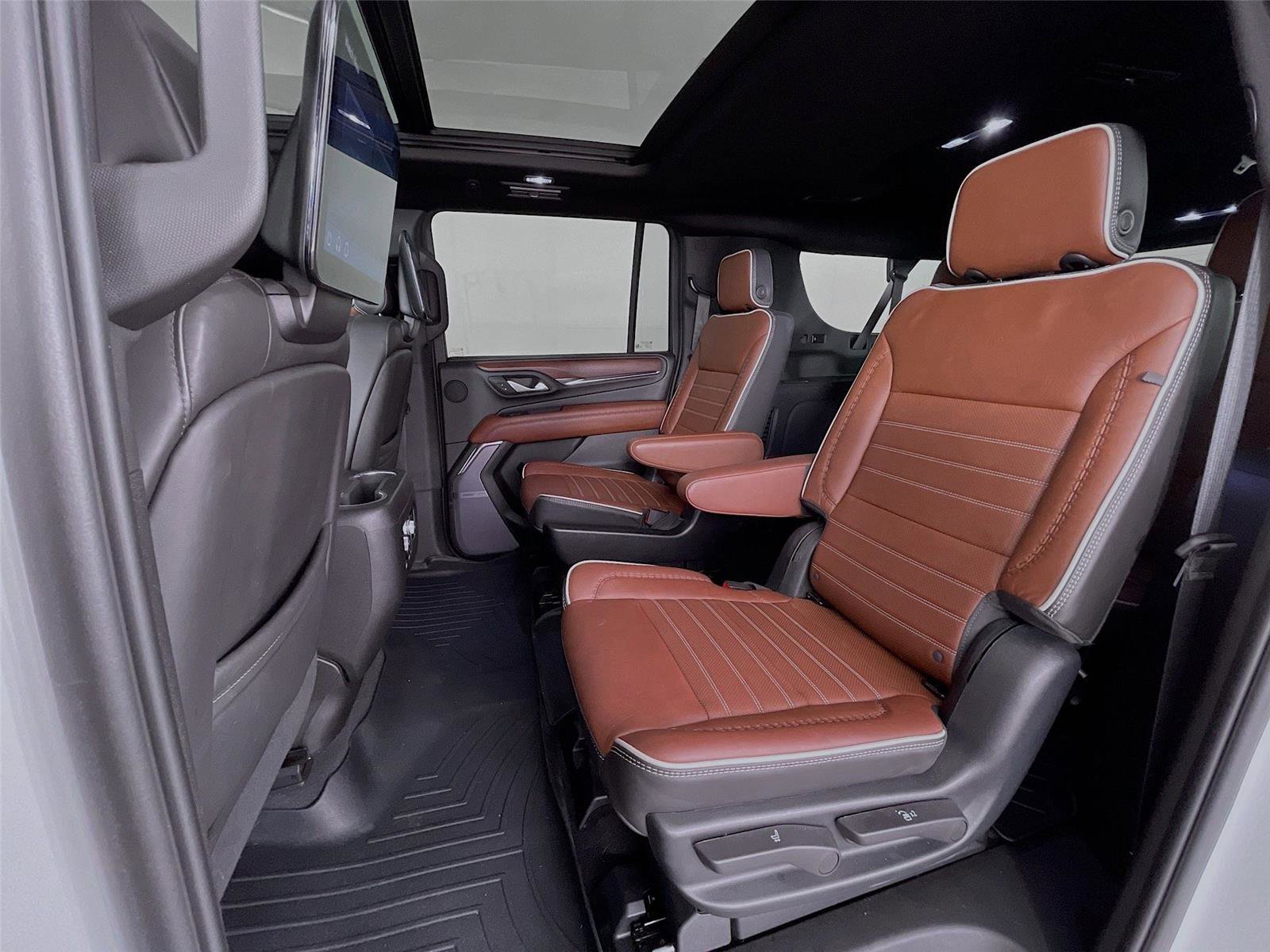 Used 2023 GMC Yukon XL Denali Ultimate image 29