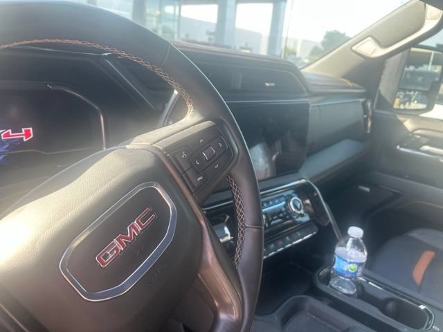 Used 2024 GMC Sierra 2500 AT4 w/ AT4 Premium Plus Package AWD/4WD image 8