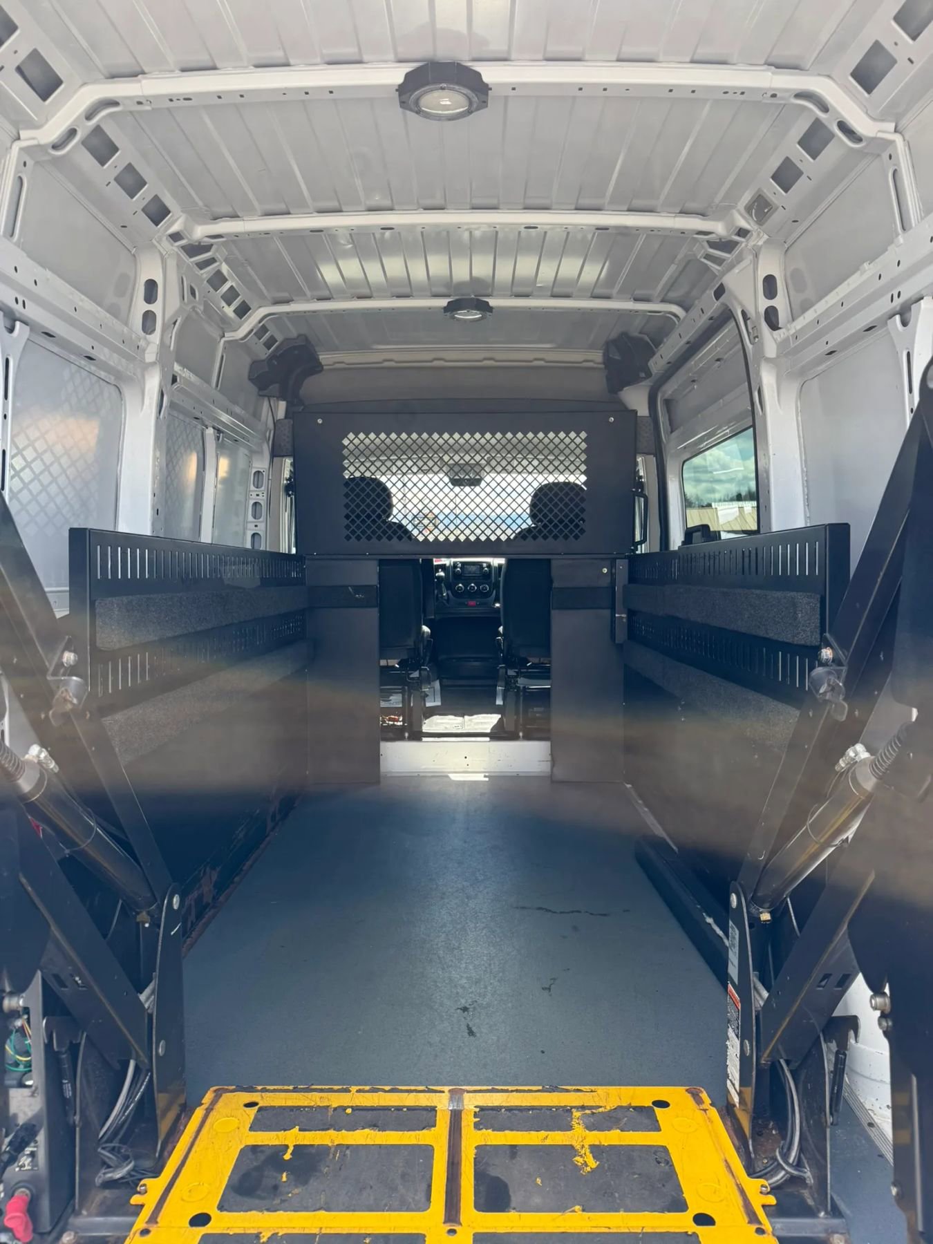 Used 2016 RAM ProMaster 1500 FWD image 9