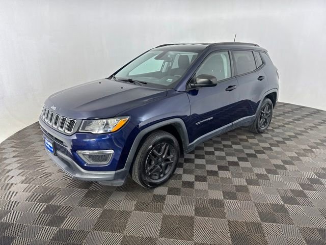 Used 2018 Jeep Compass Sport w/ Tech Group FWD image 4