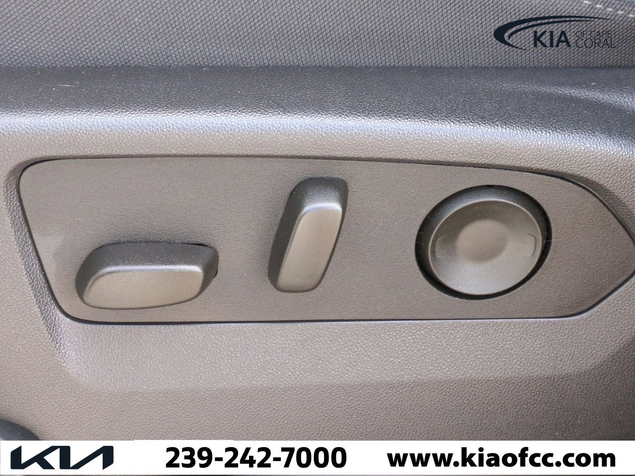 Used 2025 Chevrolet Silverado 1500 RST image 18