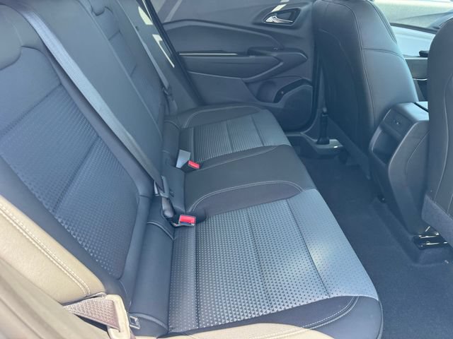 New 2026 Chevrolet Trax LT w/ Midnight Edition FWD image 9