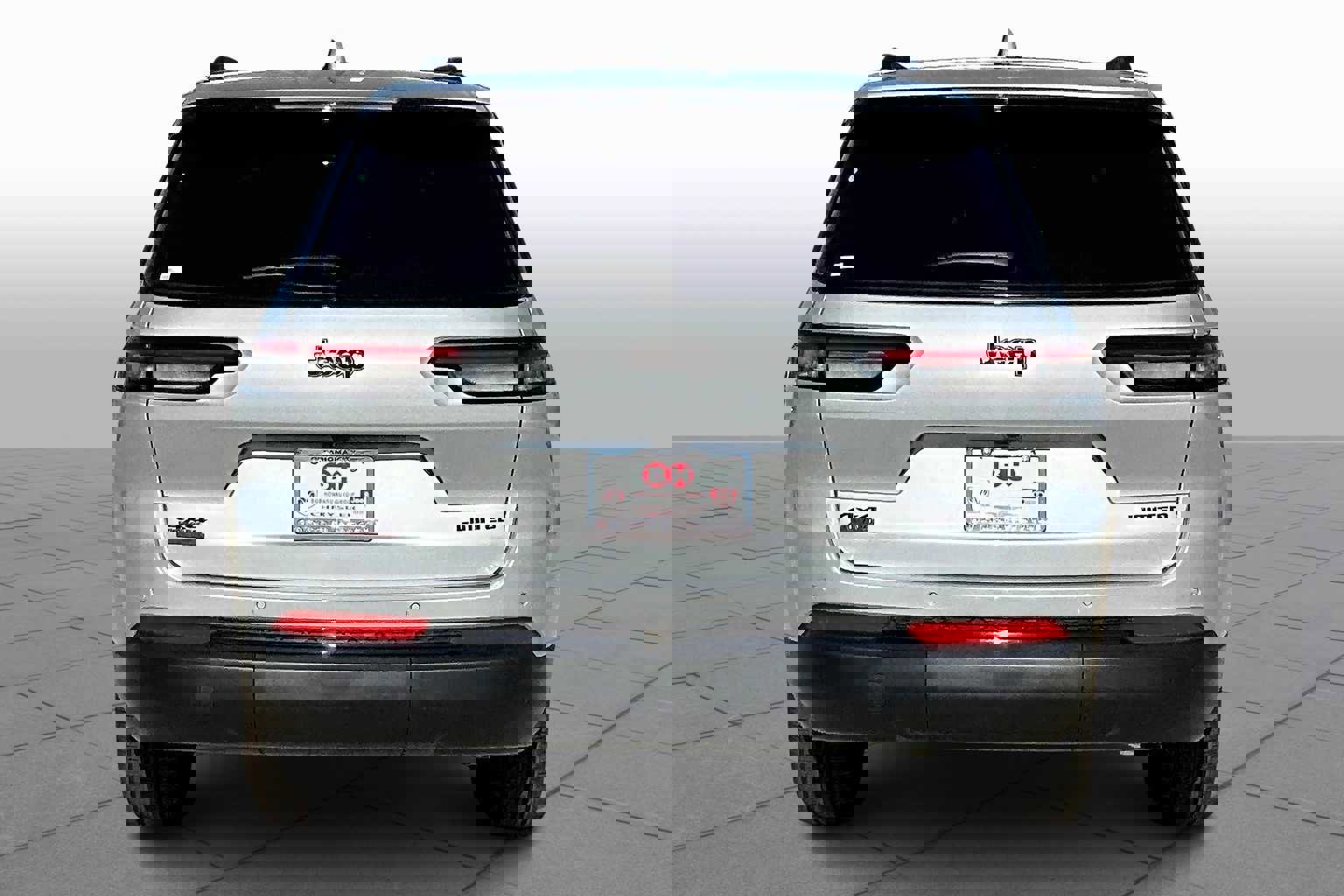 New 2025 Jeep Grand Cherokee L Limited w/ Black Appearance Package image 5