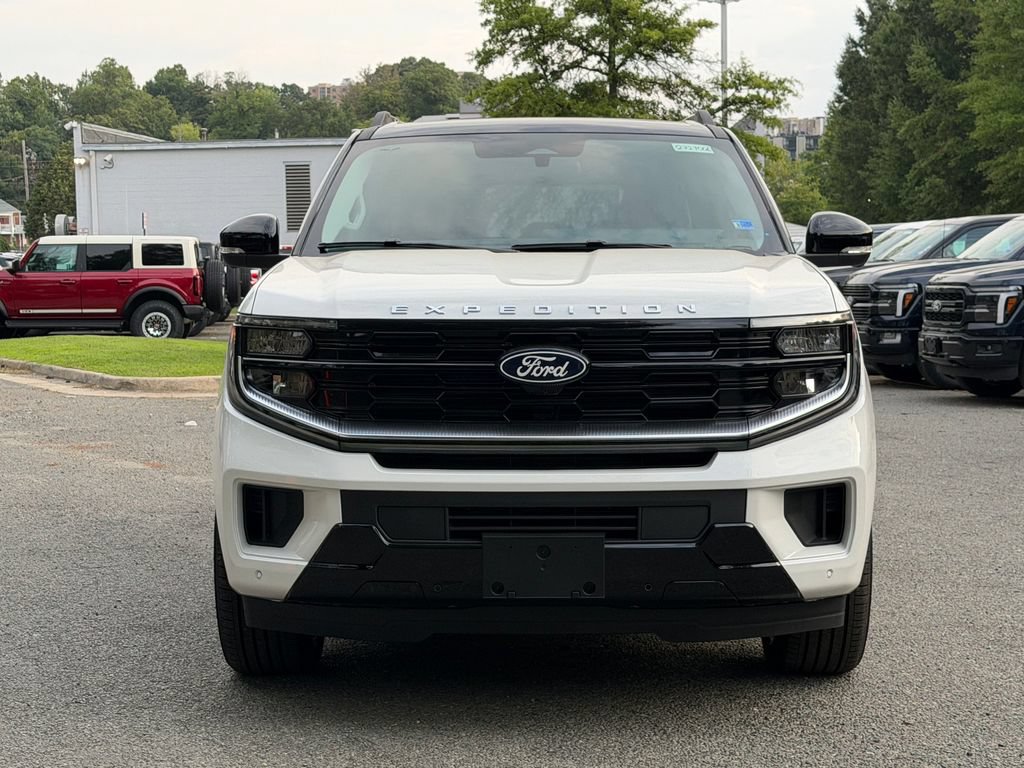 New 2027 Ford Expedition Max Platinum w/ Platinum Ultimate Package AWD/4WD image 2