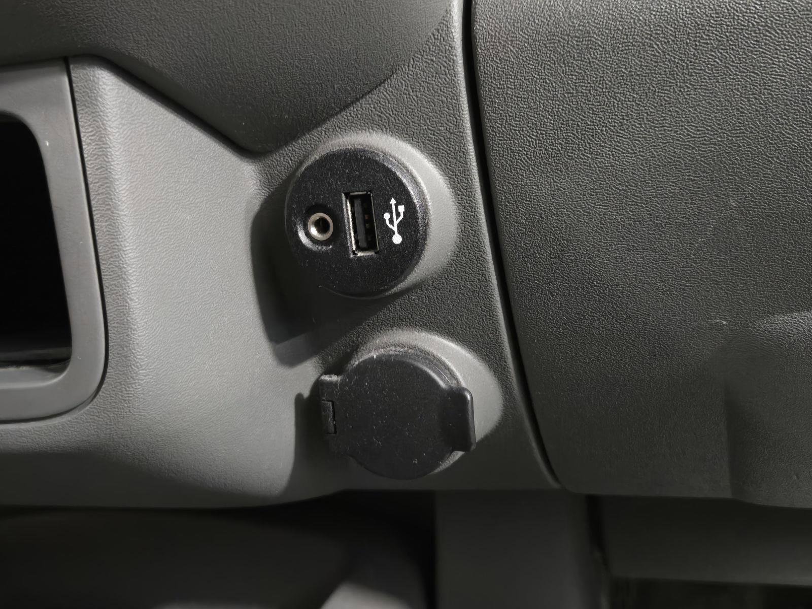 Used 2018 Nissan Frontier SV AWD/4WD image 28