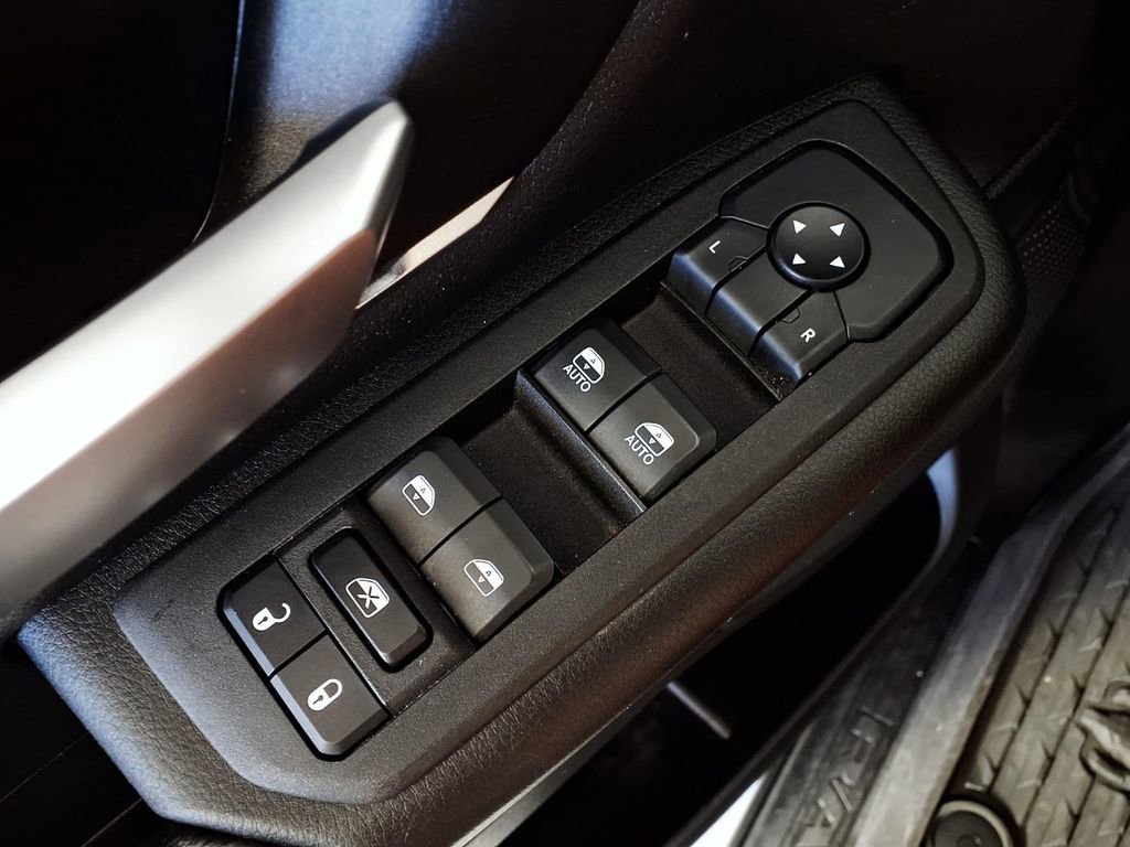 Used 2025 RAM 1500 Lone Star image 25