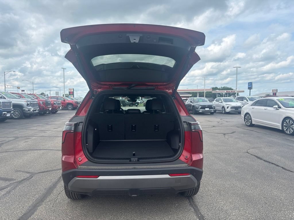 New 2026 Chevrolet Equinox LT w/ Convenience Package II AWD/4WD image 6