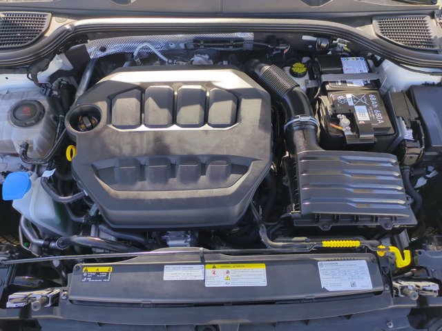 Used 2024 Volkswagen Golf R AWD/4WD image 24