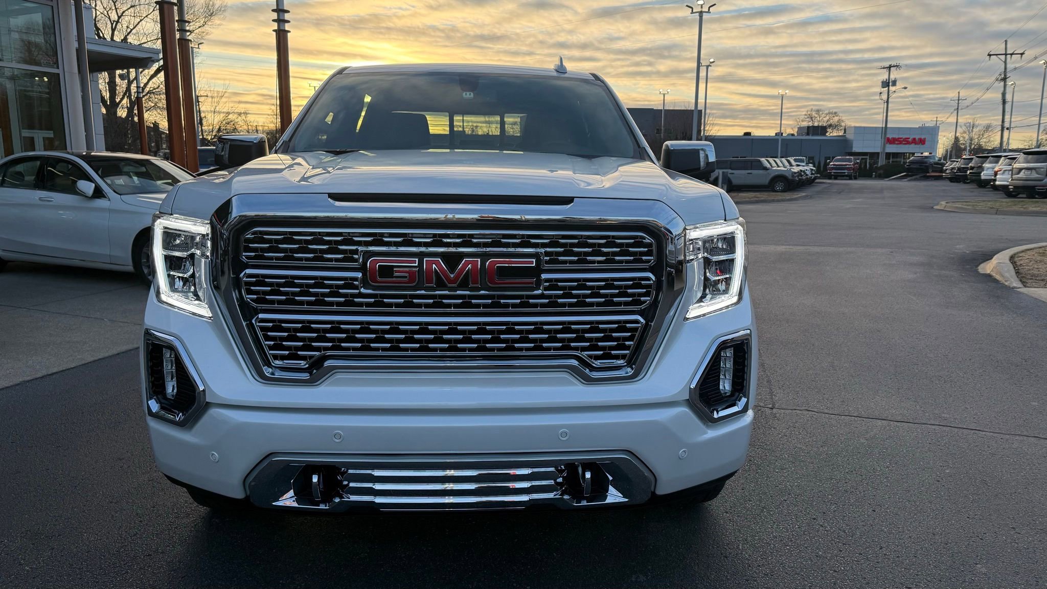 Used 2022 GMC Sierra 1500 Denali w/ Denali Premium Package image 5
