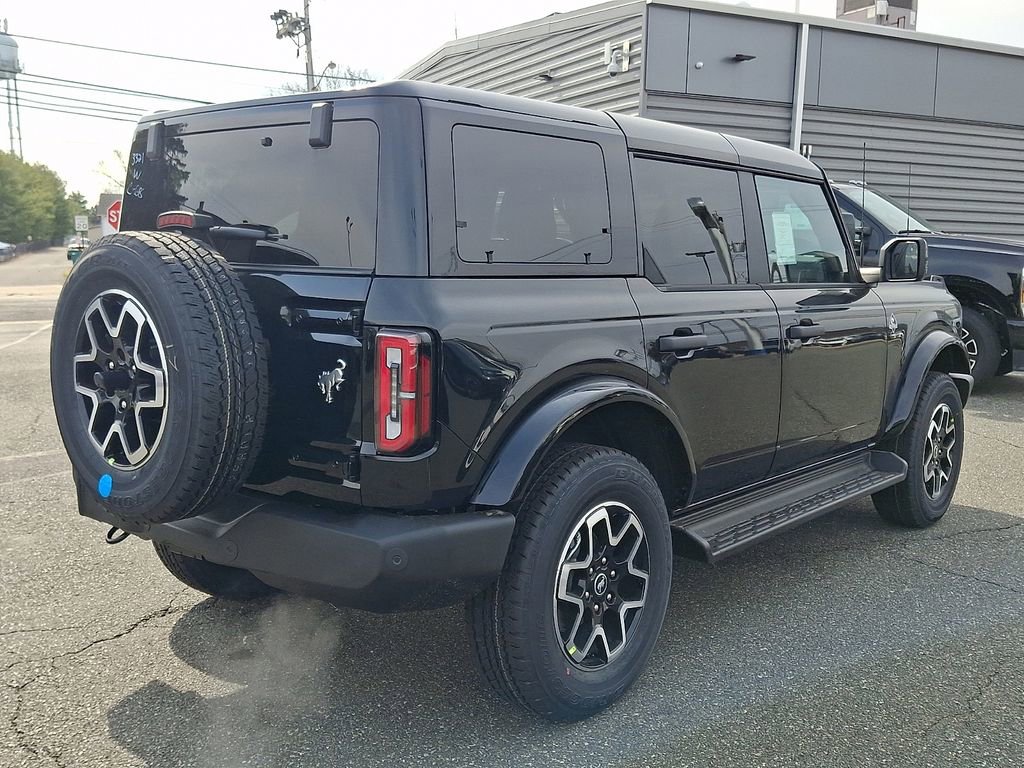 New 2026 Ford Bronco Outer Banks image 3