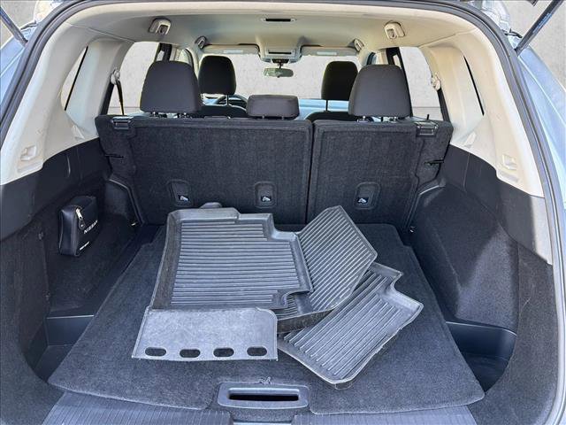Used 2024 Nissan Rogue S image 24