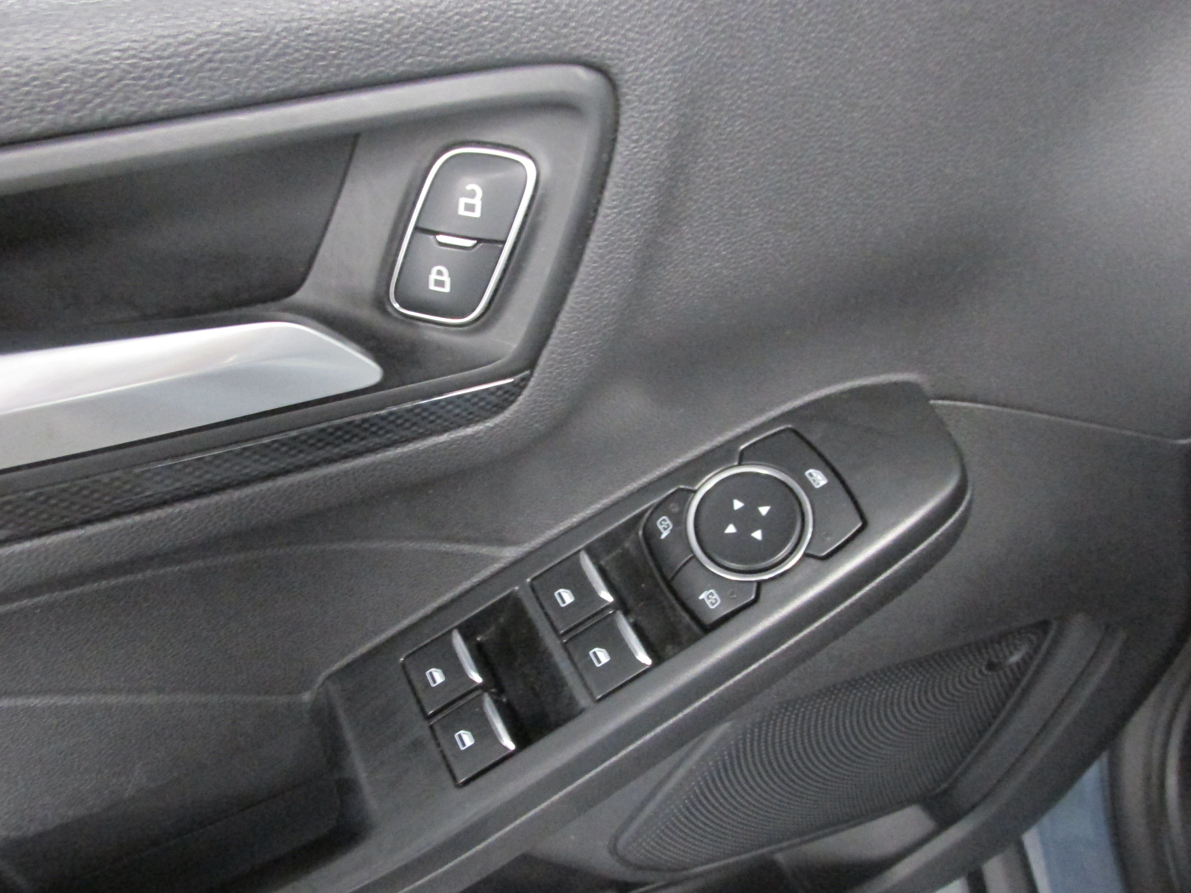 Used 2025 Ford Escape ST-Line AWD/4WD image 27