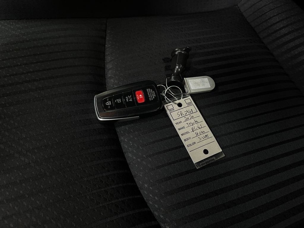 Used 2020 Toyota Prius Prime LE image 34