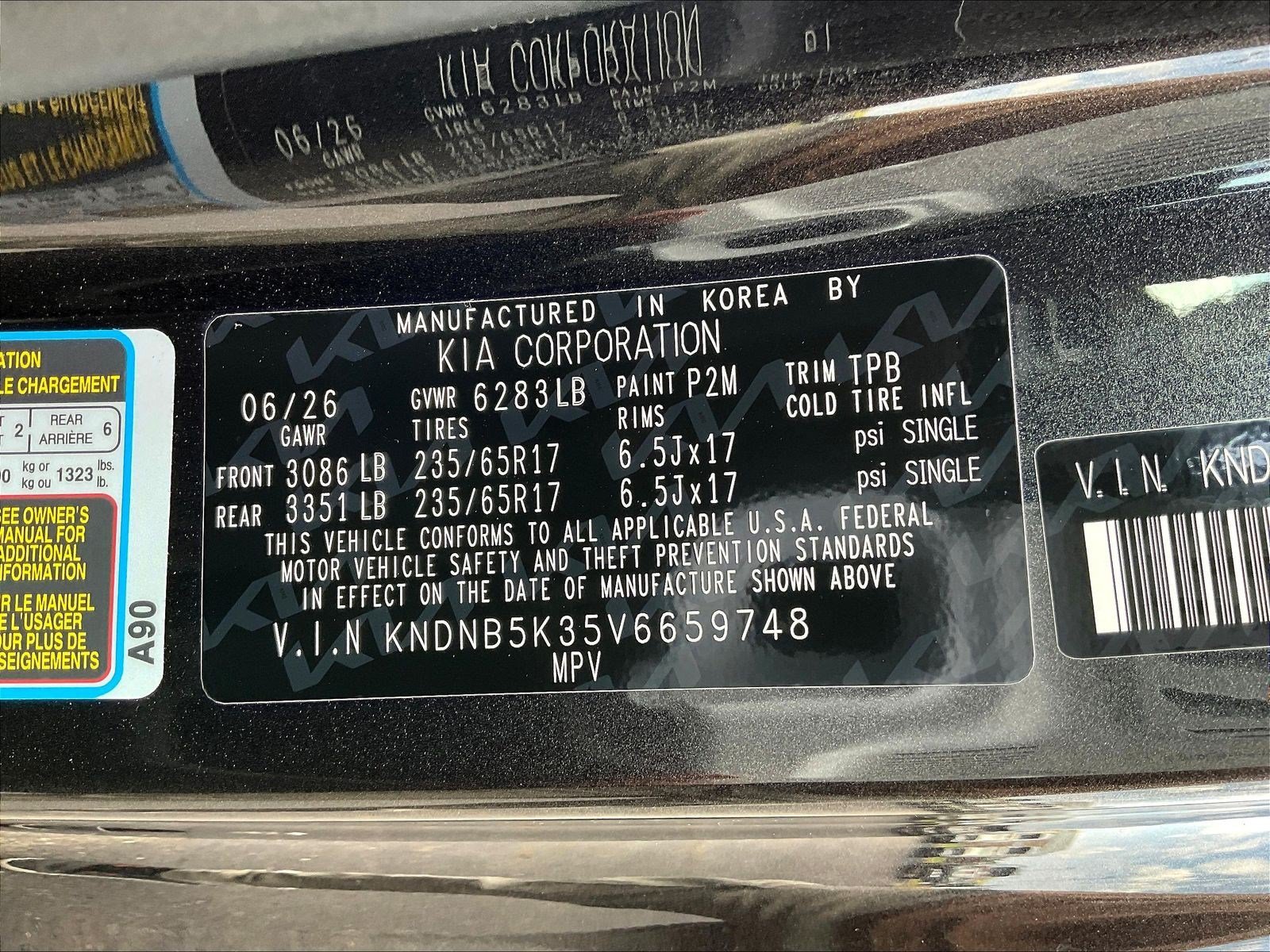 New 2027 Kia Carnival FWD image 22