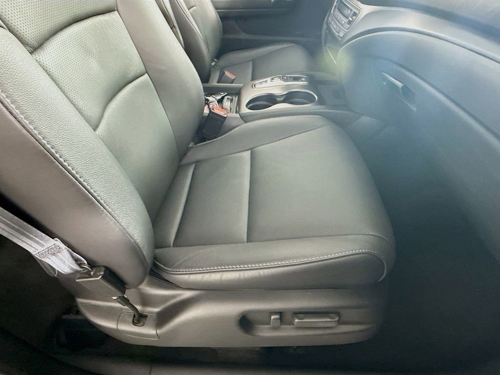 Certified 2023 Honda Passport EX-L image 37