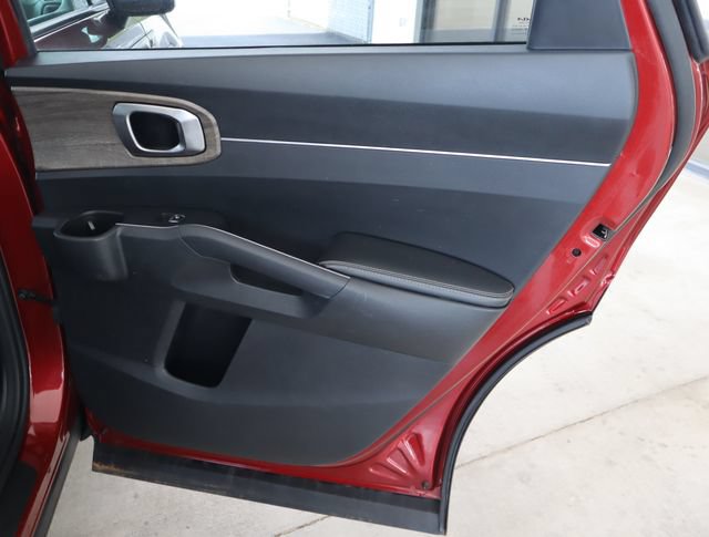 Used 2022 Kia Sorento S w/ Panoramic Sunroof Package AWD/4WD image 48