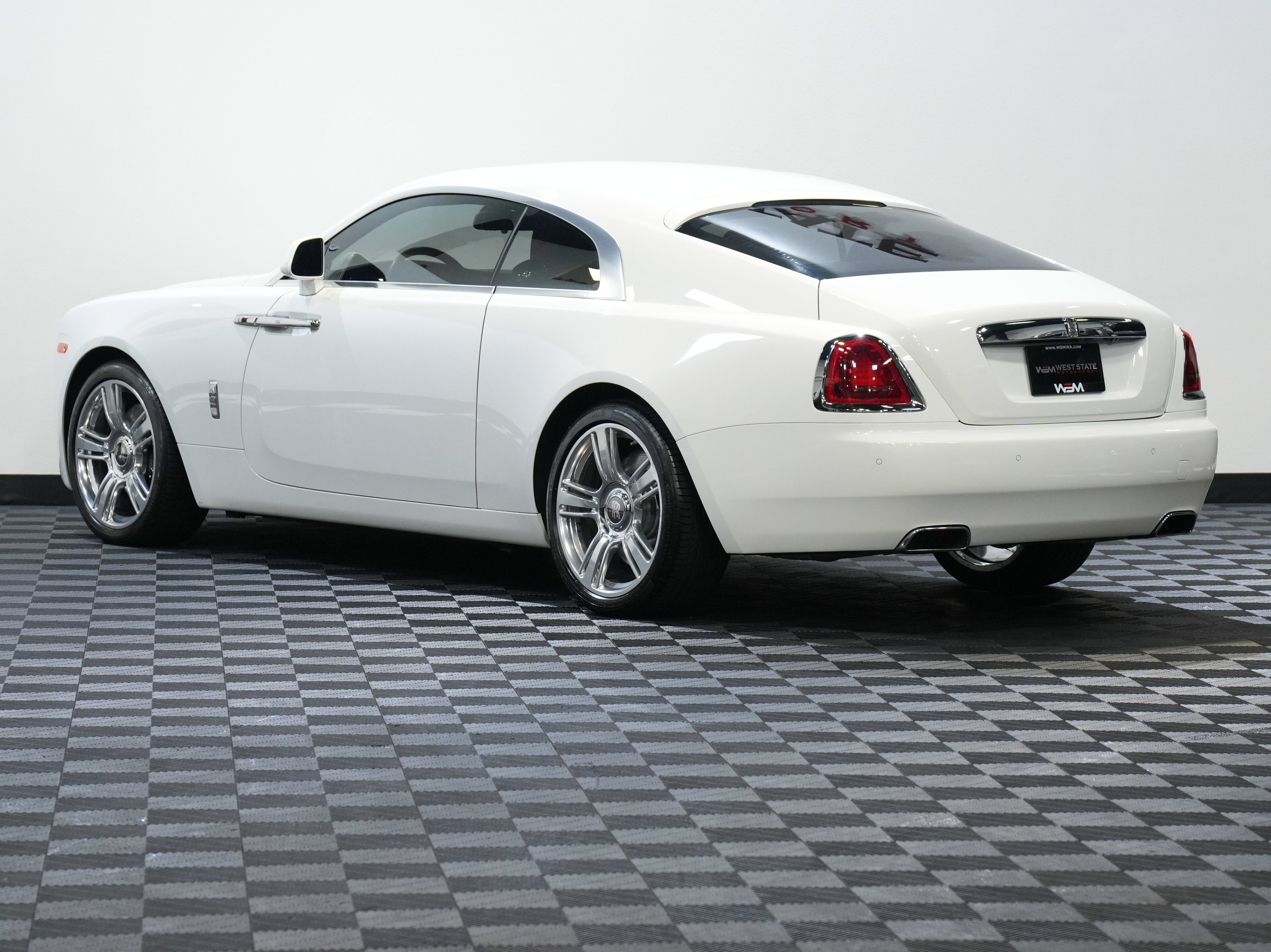 Used 2016 Rolls-Royce Wraith COUPE 2D image 8