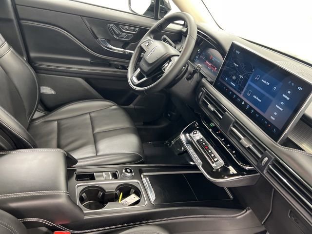 Certified 2024 Lincoln Corsair AWD w/ Equipment Group 101A image 26