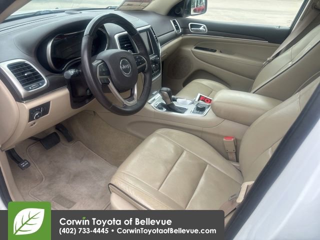 Used 2017 Jeep Grand Cherokee Overland AWD/4WD image 39